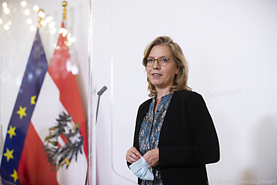 Umweltministerin Leonore Gewessler 

++ WIR WEISEN AUSDRÜCKLICH DARAUF HIN, DASS EINE VERWENDUNG DES BILDES AUS MEDIEN- UND/ODER URHEBERRECHTLICHEN GRÜNDEN AUSSCHLIESSLICH IM ZUSAMMENHANG MIT DEM ANGEFÜHRTEN ZWECK UND REDAKTIONELL ERFOLGEN DARF - VOLLSTÄNDIGE COPYRIGHTNENNUNG VERPFLICHTEND ++
 - Wien, BUNDESKANZLERAMT