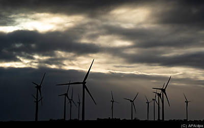 Schweizer bekennen sich zu neuem Energieweg
 - Struckum, APA/dpa
