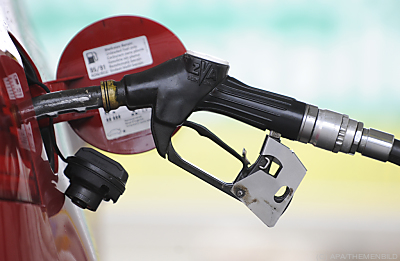 Tanken ist teurer als vor einem Jahr
 - Wien, APA/THEMENBILD