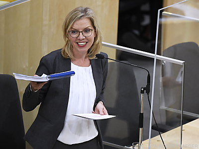 Freude bei Umweltministerin Gewessler
 - Wien, APA/ROBERT JAEGER