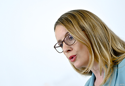 Wirtschaftsministerin Margarete Schramböck
 - Wien, APA