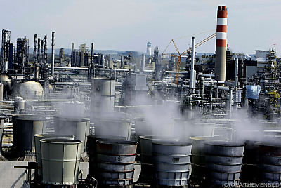 Bisher wurde die Raffinerie-Abwärme in die Luft geblasen
 - Schwechat, APA/THEMENBILD