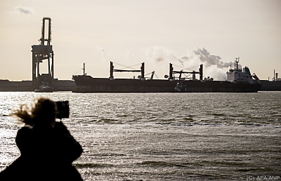 Der ÖAMTC fordert mehr Transparenz am Rohölmarkt in Rotterdam - Rotterdam, APA/ANP