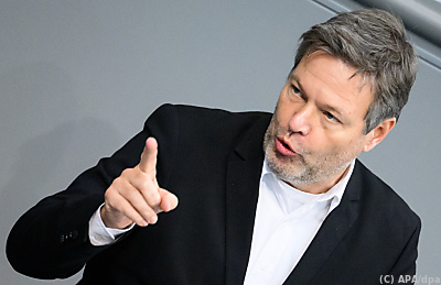 Habeck: "Vertrag war und ist ein Hindernis für die Energiewende" - Berlin, APA/dpa