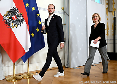 Kein koalitionärer Gleichschritt beim Thema Fracking-Verbot - Wien, APA/ROLAND SCHLAGER