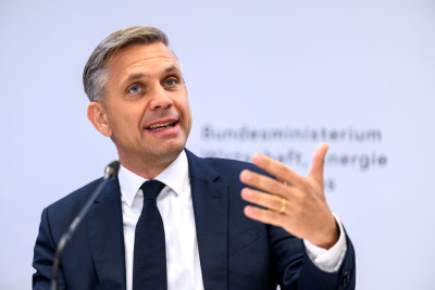 Wirtschaftsminister Wolfgang Hattmannsdorfer
 - Wien, APA