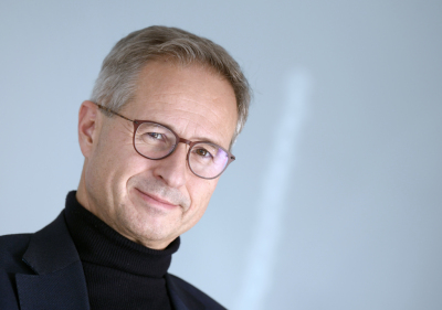 Alfred Stern
 - Wien, APA