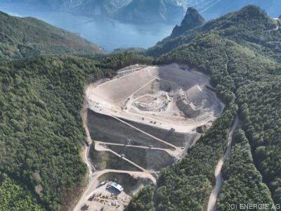 Beim Oberwasserspeicher ist der Damm bereits zu rund 90 Prozent fertiggestellt