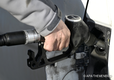 Die Tankfüllung soll um rund 5 Euro billiger werden
 - Gänserndorf, APA/THEMENBILD
