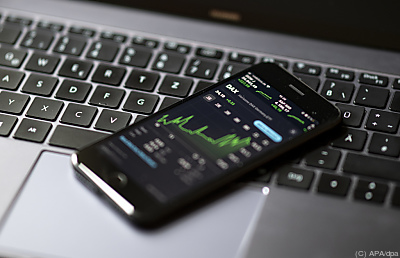Mobiles Arbeiten könnten der Umwelt etwas helfen
– Berlin, APA/dpa Mobiles Arbeiten könnten der Umwelt etwas helfen
- Berlin, APA/dpa