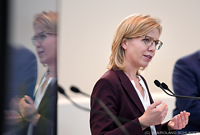 Umweltministerin Leonore Gewessler
 - Wien, APA/ROLAND SCHLAGER