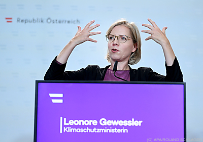 Leonore Gewessler - Wien, APA/ROLAND SCHLAGER