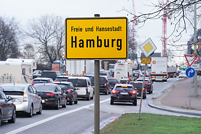 Bereits das dritte Jahr in Folge wurde das Klimaziel überschritten
– Hamburg, APA/dpa Bereits das dritte Jahr in Folge wurde das Klimaziel überschritten
- Hamburg, APA/dpa