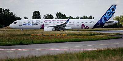 Bestand an Passagier- und Frachtmaschinen dürfte sich bis 2044 mehr als verdoppeln
– Hamburg, APA/AFP Bestand an Passagier- und Frachtmaschinen dürfte sich bis 2044 mehr als verdoppeln
- Hamburg, APA/AFP