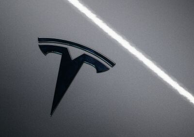 Tesla droht Einnahmensverlust aus Verkauf von Emissionszertifikaten
 - Grünheide, APA/dpa