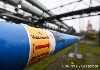 Das Wasserstoff-Projekt von Verbund und EWE wird konkreter
– Duisburg, APA/AFP/Ina FASSBENDER Das Wasserstoff-Projekt von Verbund und EWE wird konkreter
- Duisburg, APA/AFP/Ina FASSBENDER