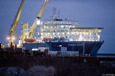 Russisches Verlegeschiff „Akademik Tscherski“ vor der Insel Rügen
– Sassnitz-Mukran, APA/dpa Russisches Verlegeschiff "Akademik Tscherski" vor der Insel Rügen
- Sassnitz-Mukran, APA/dpa