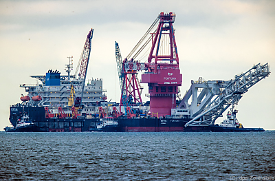 Russisches Rohr-Verlegeschiff "Fortuna"
 - Wismar, dpa-Zentralbild