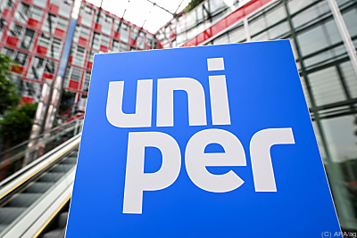 Das Logo des Energiekonzerns am Hauptquartier in Düsseldorf - Düsseldorf, APA/ag