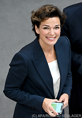 SPÖ-Chefin Pamela Rendi-Wagner - Wien, APA/ROLAND SCHLAGER