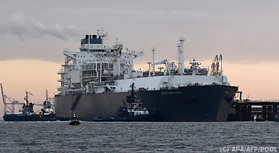 Das LNG-Spezialschiff "Höegh Esperanza" - Wilhelmshaven, APA/AFP/POOL
