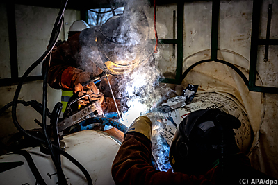 Die letzte Naht wird vollendet
 - Westerstede, APA/dpa
