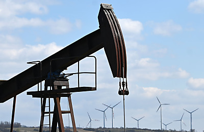 Erdölpumpe der OMV in Matzen in Niederösterreich
– Matzen-Raggendorf, APA/THEMENBILD Erdölpumpe der OMV in Matzen in Niederösterreich
- Matzen-Raggendorf, APA/THEMENBILD