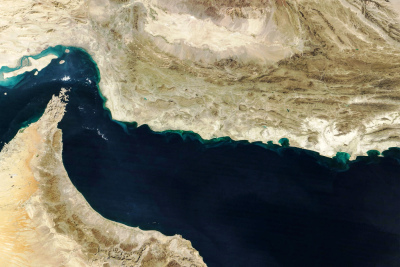Wirtschaftlich und politisch brisante Straße von Hormuz
 - In space, APA/NASA Earth Observatory