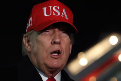 Trump kündigte die Blockade von Schiffen in der Hormuz-Straße an
 - Joint Base Andrews, APA/GETTY IMAGES NORTH AMERICA