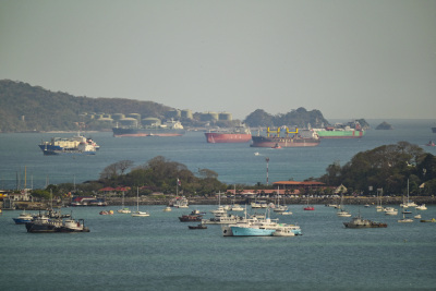 Schiffe warten auf die Panamakanal-Durchfahrt
 - Panama City, APA/AFP