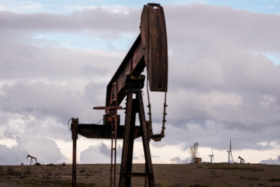 Preis für ein Barrel der globalen Referenzsorte Brent stieg über 3 %
 - Sargentes de la Lora, APA/AFP