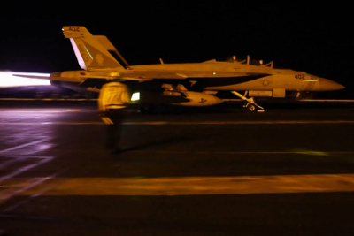 Iran-Krieg lässt Ölpreise weiter steigen
 - Unknown, APA/AFP/CENTCOM