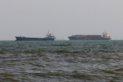 Am Donnerstag fuhren nur sieben Frachter durch die Straße von Hormuz
– Bandar Abbas, APA/AFP Am Donnerstag fuhren nur sieben Frachter durch die Straße von Hormuz
- Bandar Abbas, APA/AFP