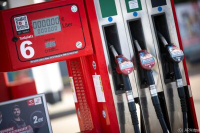 Diesel stieg am Mittwoch auf 2,268 Euro je Liter
 - Graal-Müritz, APA/dpa