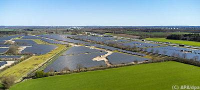 Der Solarpark der Deutschen Bahn - Wasbek, APA/dpa