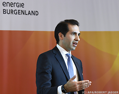 Burgenland-Energie-Vorstandsvorsitzendem Stephan Sharma
– Eisenstadt, APA/ROBERT JAEGER Burgenland-Energie-Vorstandsvorsitzendem Stephan Sharma
- Eisenstadt, APA/ROBERT JAEGER