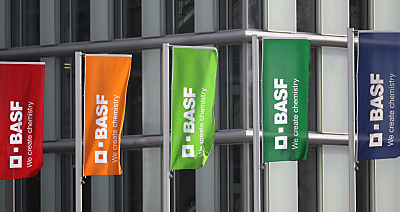 BASF sichert sich Offshore-Windstrom
– Ludwigshafen, APA/AFP BASF sichert sich Offshore-Windstrom
- Ludwigshafen, APA/AFP