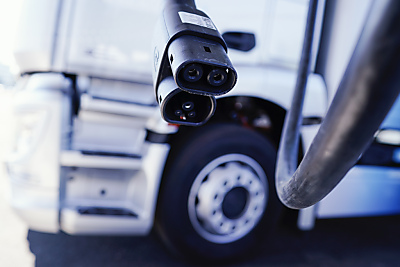 Kosten für Batterien und Brennstoffzellen sinken schnell
– Wörth am Rhein, APA/dpa Kosten für Batterien und Brennstoffzellen sinken schnell
- Wörth am Rhein, APA/dpa