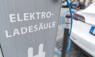 Anlagen sind unter anderem auch in Österreich geplant
– Paderborn, APA/dpa Anlagen sind unter anderem auch in Österreich geplant
- Paderborn, APA/dpa