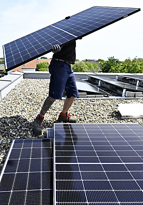 Wegfall der Mehrwertsteuerbefreiung dürfte Nachfrage heuer eintrüben
– Purbach, APA/THEMENBILD Wegfall der Mehrwertsteuerbefreiung dürfte Nachfrage heuer eintrüben
- Purbach, APA/THEMENBILD