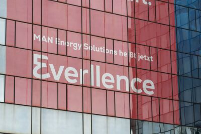 Kunstname setzt sich aus „ever“ und „Excellence“ zusammen
– Augsburg, APA/dpa Kunstname setzt sich aus "ever" und "Excellence" zusammen
- Augsburg, APA/dpa
