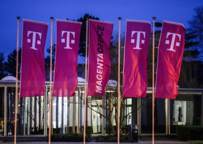 Lob ür Offenlegung von Daten, Ziele und Leistung der Deutschen Telekom
 - Bonn, APA/dpa