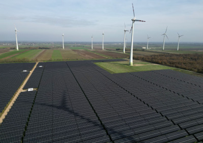 Erneuerbare Energie müssen noch schnelle ausgebaut werden
– Nickelsdorf, APA/THEMENBILD Erneuerbare Energie müssen noch schnelle ausgebaut werden
- Nickelsdorf, APA/THEMENBILD