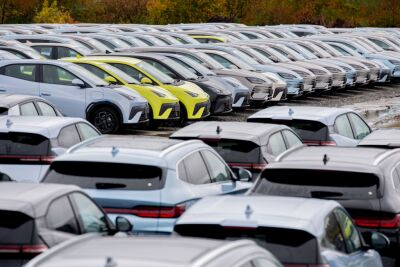 China ist bei der E-Auto-Produktion führend
– Wilhelmshaven, APA/dpa China ist bei der E-Auto-Produktion führend
- Wilhelmshaven, APA/dpa
