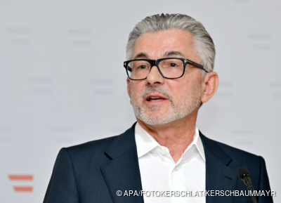 Laut Eibensteiner kann man "2 Tonnen Stahl pro Stunde erzeugen"
 - Linz, APA/FOTOKERSCHI