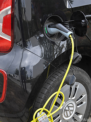 E-Autos werden mehr
 - Cottbus, APA/ag