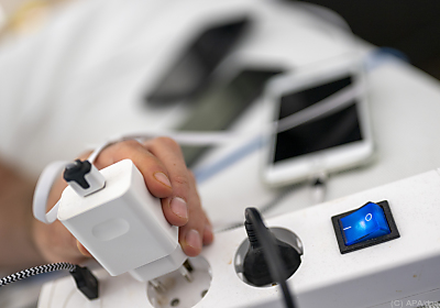 Die Jahresabrechnung vom Stromanbieter reduziert sich um 150 Euro - Berlin, APA/dpa