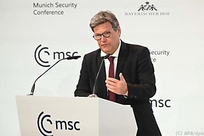 Habeck eröffnete die „Plattform Klimaneutrales Stromsystem“ – München, APA/dpa Habeck eröffnete die "Plattform Klimaneutrales Stromsystem" - München, APA/dpa