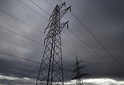 Nachholbedarf bei Stromleitungen - Ebreichsdorf, APA/THEMENBILD