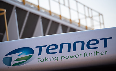 Eine fast 90 Kilometer lange Stromleitung ist geplant
– Bergrheinfeld, APA/dpa Eine fast 90 Kilometer lange Stromleitung ist geplant
- Bergrheinfeld, APA/dpa